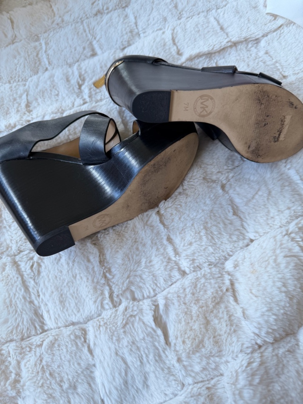 Michael Kors Black Leather Platform Wedge Sandals | Gold Zip Back | Size 7M - Picture 7 of 14